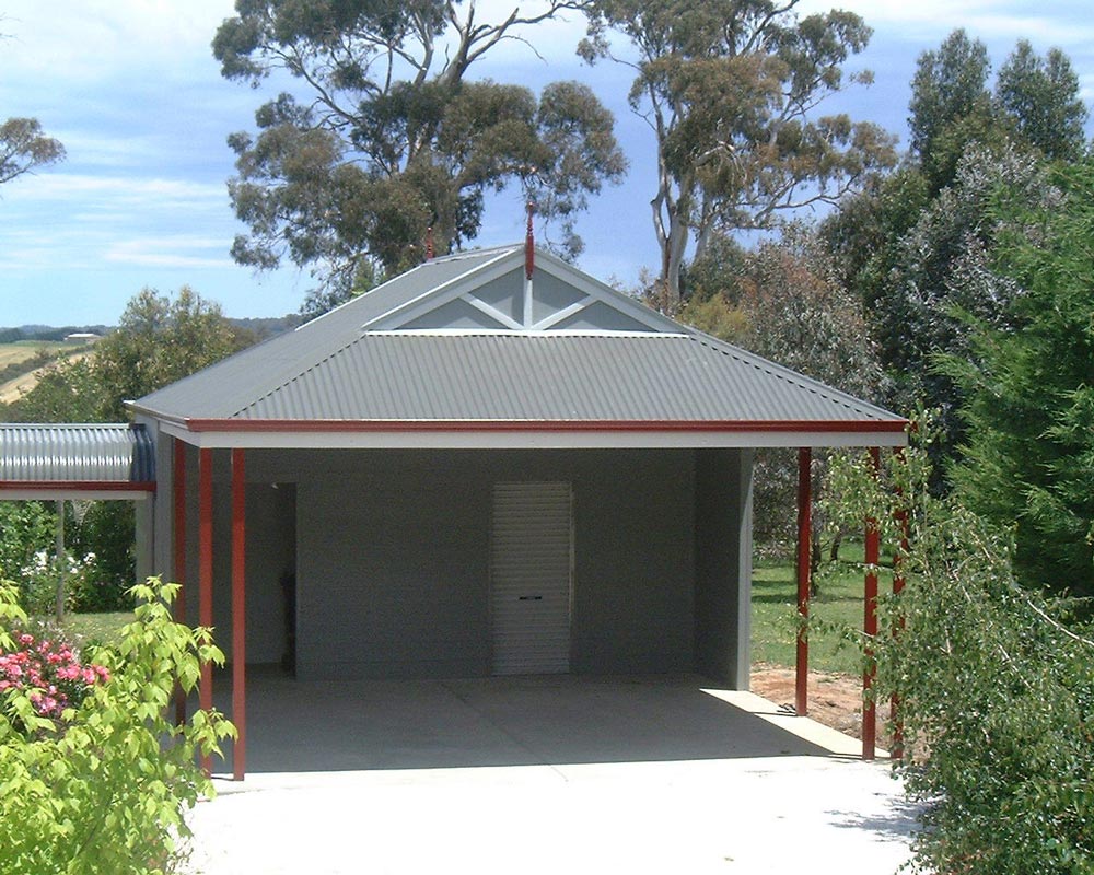 A steel carport designed for Melbourne’s cold winter conditions in the north east